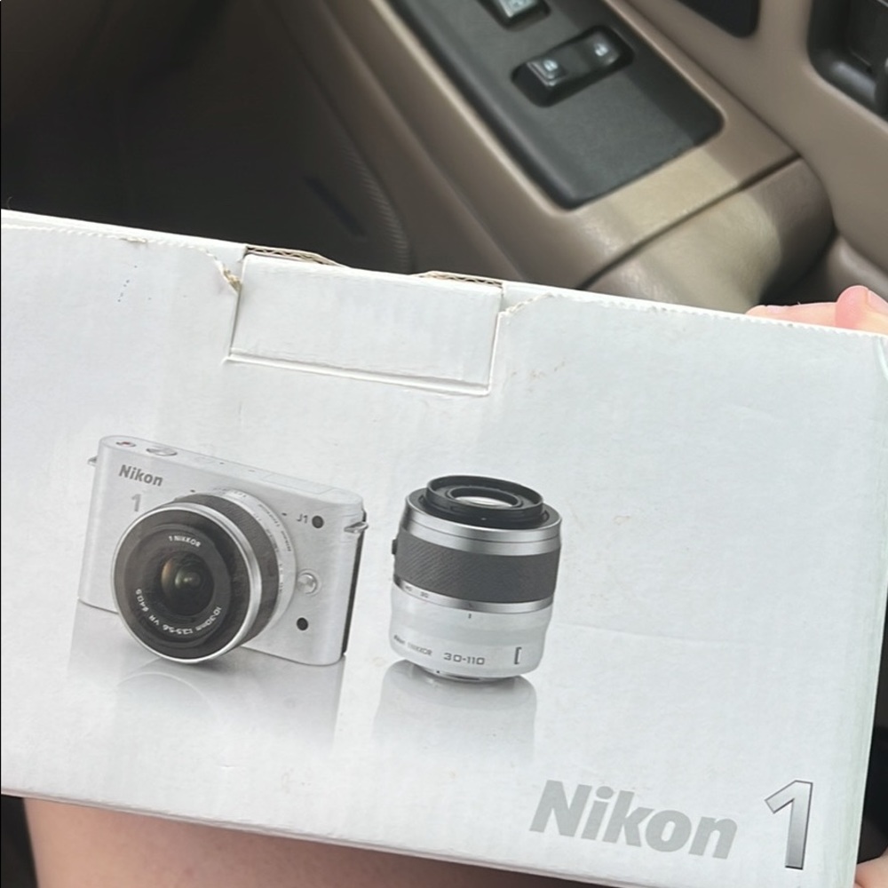 Nikon 1 camera - Picture 4 of 4